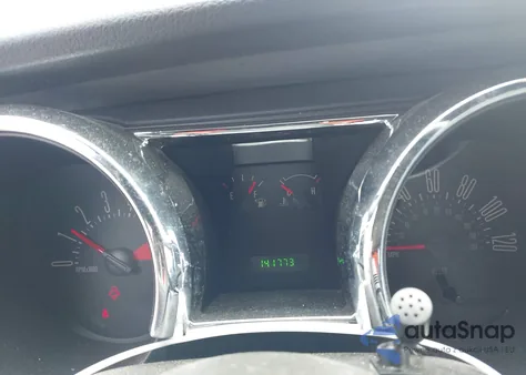 2006 Ford Mustang V6 z USA, uszkodzony, nr VIN 1ZVFT84N165262477